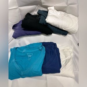 Gap V Necks 7